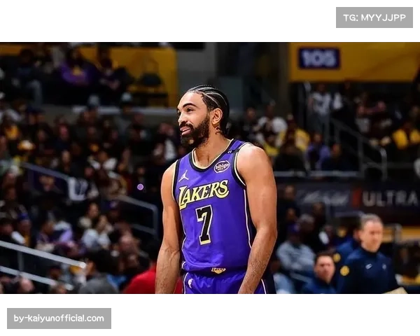 湖人季前赛全队十三人开火文森特轰下十六分成球队最亮进攻焦点